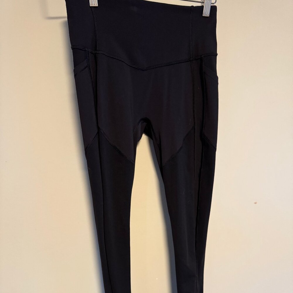 Lululemon Black High-Rise Leggings with Pockets | Size 6